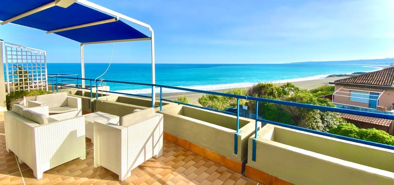 The Dream - Seafront Loft Apartment Giardini Naxos Bagian luar foto
