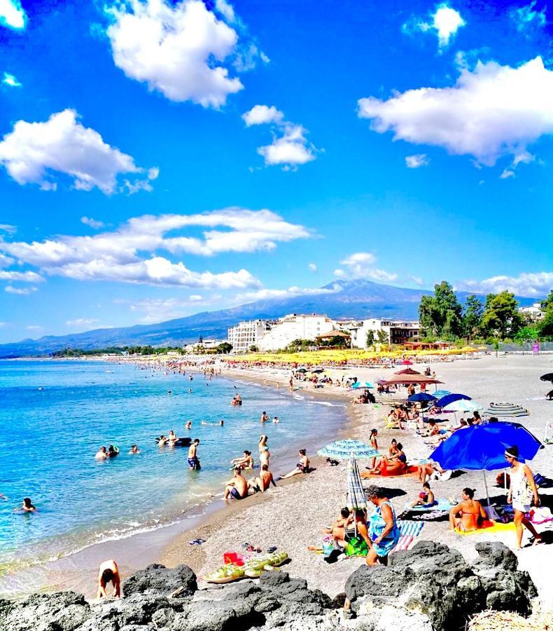 The Dream - Seafront Loft Apartment Giardini Naxos Bagian luar foto